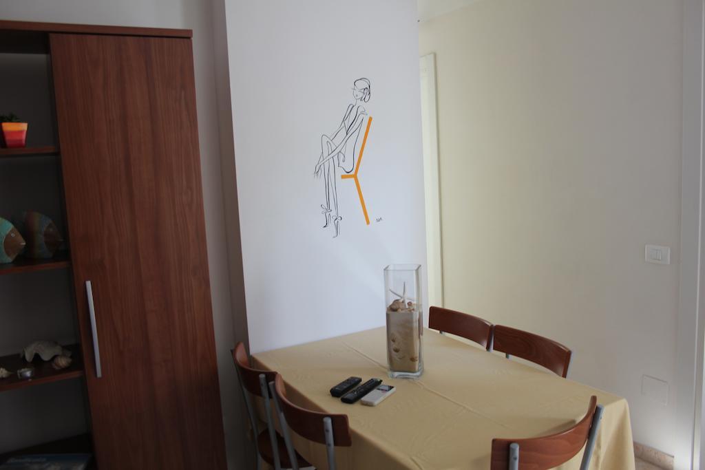 Appartement Blumen Bad Beach à Métaponte Chambre photo
