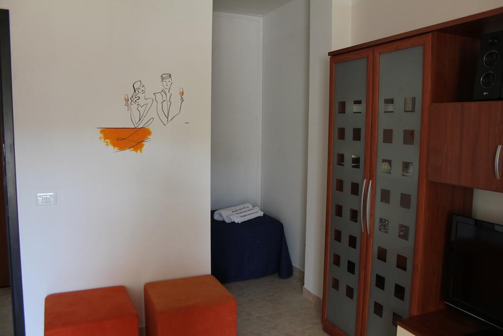 Appartement Blumen Bad Beach à Métaponte Chambre photo